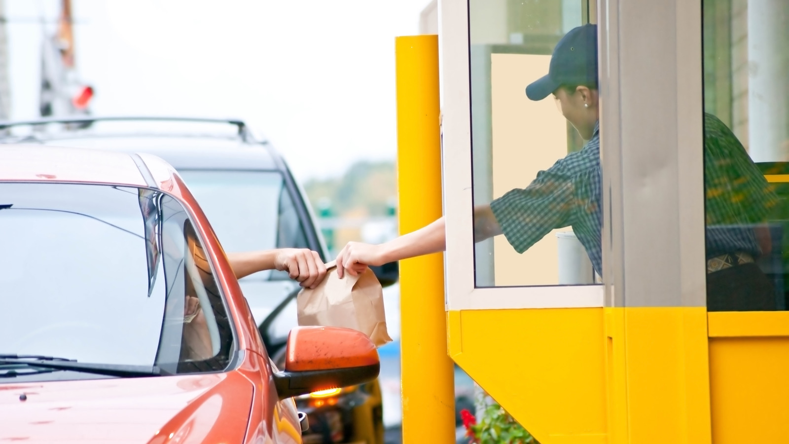 9 Rules For Proper Drive-Thru Etiquette